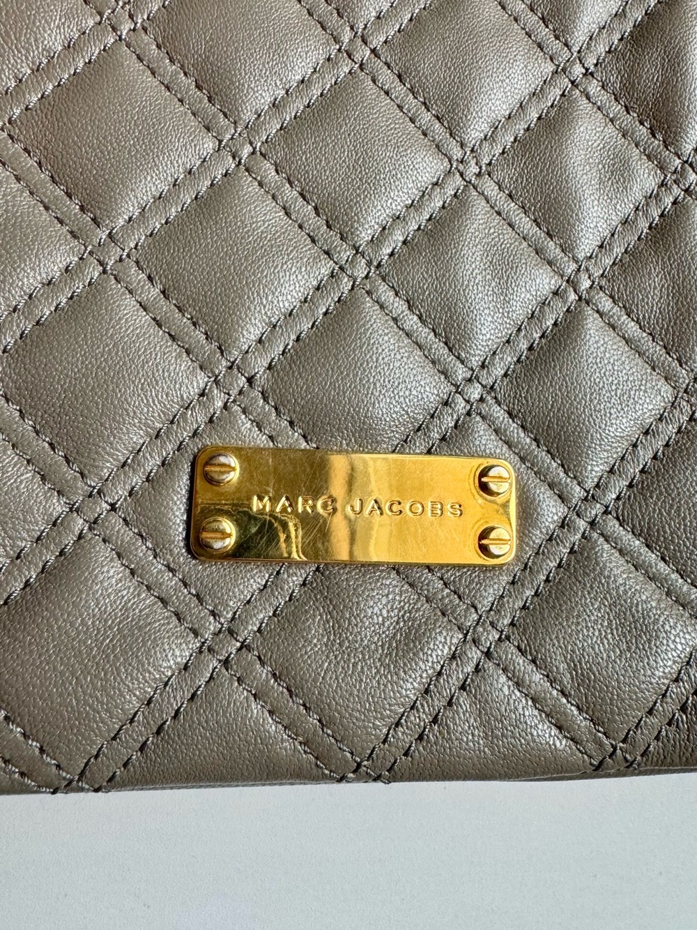 Marc by Marc Jacobs Classic Q Quilted Leather Crossbody bag / Tablet Case - Picture 4 of 6